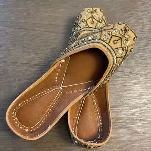 Indian pakistani hand made footwear embroidered